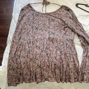 American eagle purple floral long tee. Size M